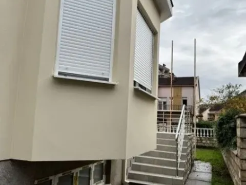 Rent, house, 500m², Stari Aerodrom, Podgorica - image 2