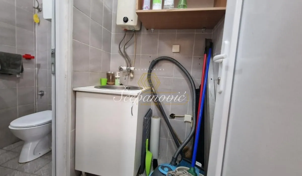 Rent, office space, 49m², Satelit, Novi Sad Sve Podlokacije