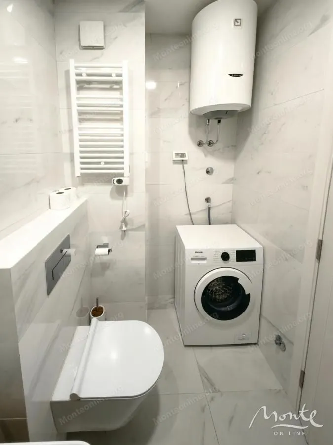 Prodaja, jednosoban stan, 49m², Central Point, Podgorica