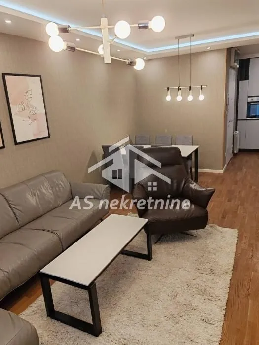 Rent, three bedroom apartment, 77m², Crveni Krst, Beograd
