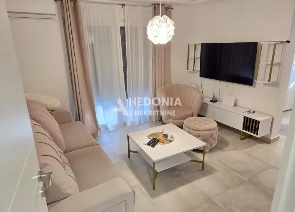 Izdavanje, trosoban stan, 73m², Nova Pazova, Stara Pazova