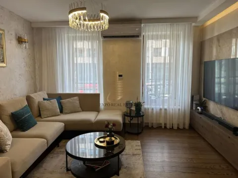 Prodaja, četvorosoban stan, 115m², Južni Bulevar, Vračar Sve Podlokacije - image 4