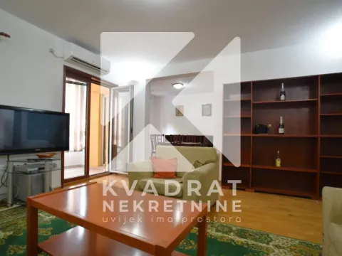 Izdavanje, trosoban stan, 120m², Pobrežje, Podgorica - image 3