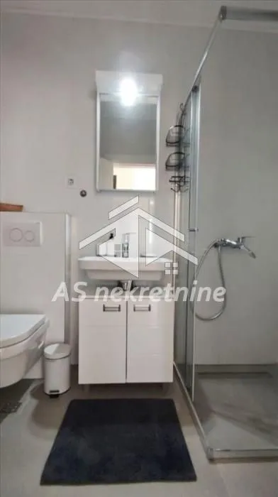 Izdavanje, dvosoban stan, 50m², Lekino Brdo, Voždovac Sve Podlokacije
