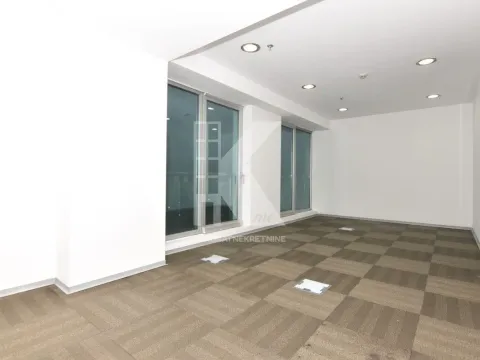 Rent, office space, 445m², Preko Morače, Podgorica - image 13