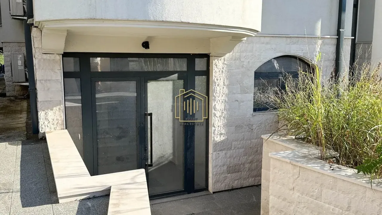 Prodaja, poslovni prostor, 110m², Vezirov Most, Podgorica