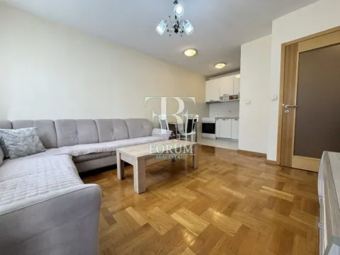Rent, two bedroom apartment, 65m², Stari Aerodrom, Podgorica - image 3