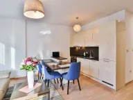 Izdavanje, jednosoban stan, 47m², Centar, Budva - image 9