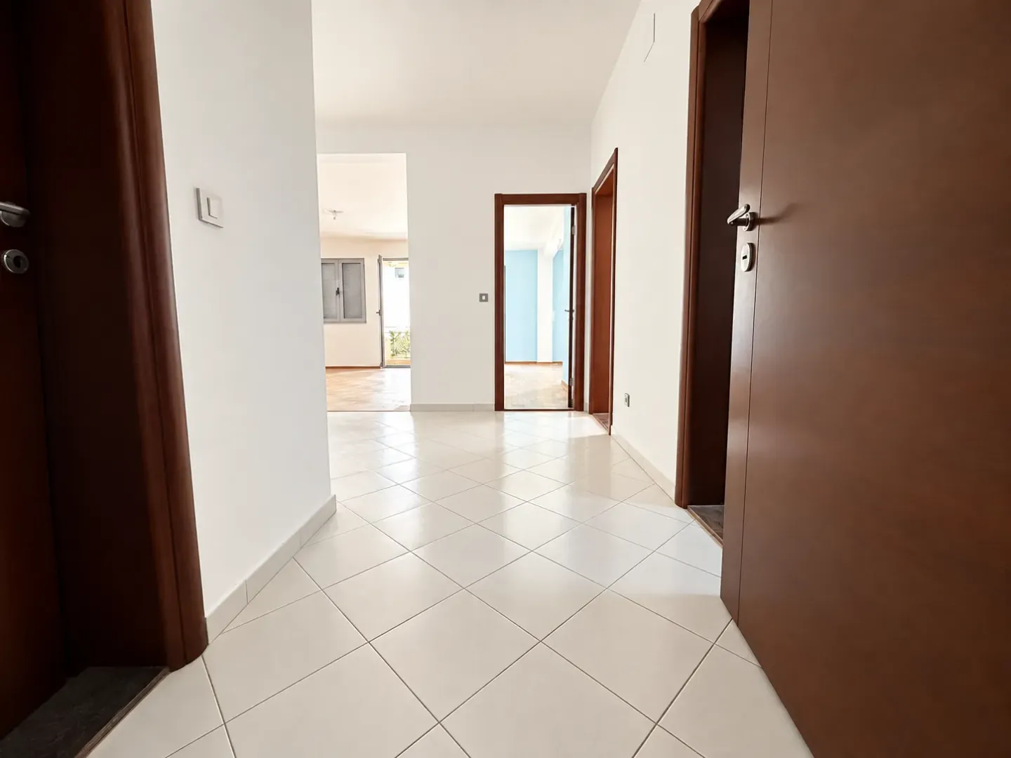 Prodaja, dvosoban stan, 88m², Rozino, Budva