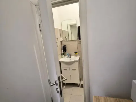 Rent, office space, 102m², City Kvart, Podgorica - image 6