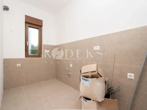 Sale, one bedroom apartment, 46m², Vezirov Most, Podgorica - image 5