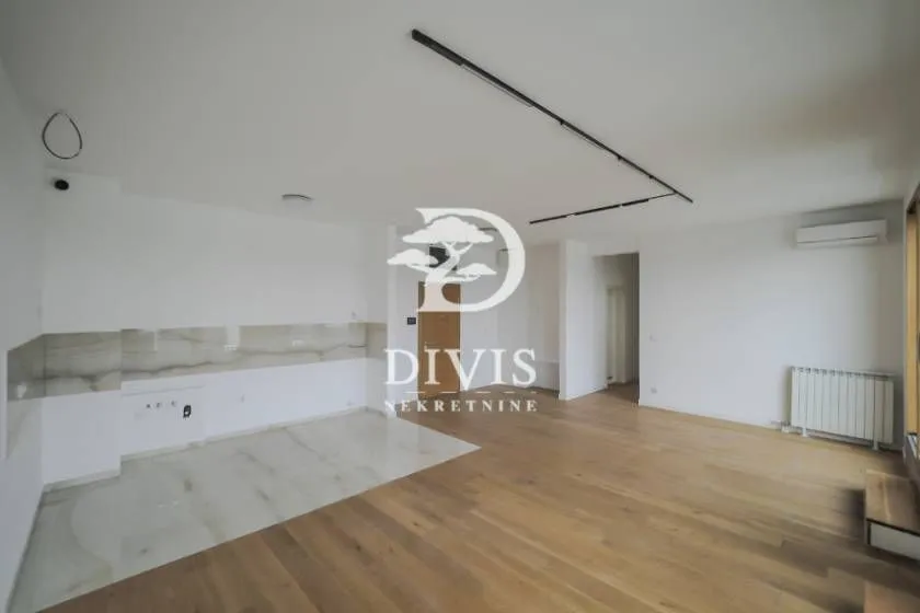 Prodaja, trosoban stan, 107m², Novi Beograd Blok 65, Novi Beograd Sve Podlokacije