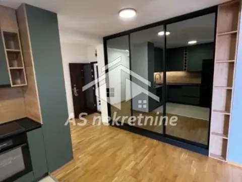 Izdavanje, četvorosoban stan, 100m², Sarajevska, Beograd - image 6