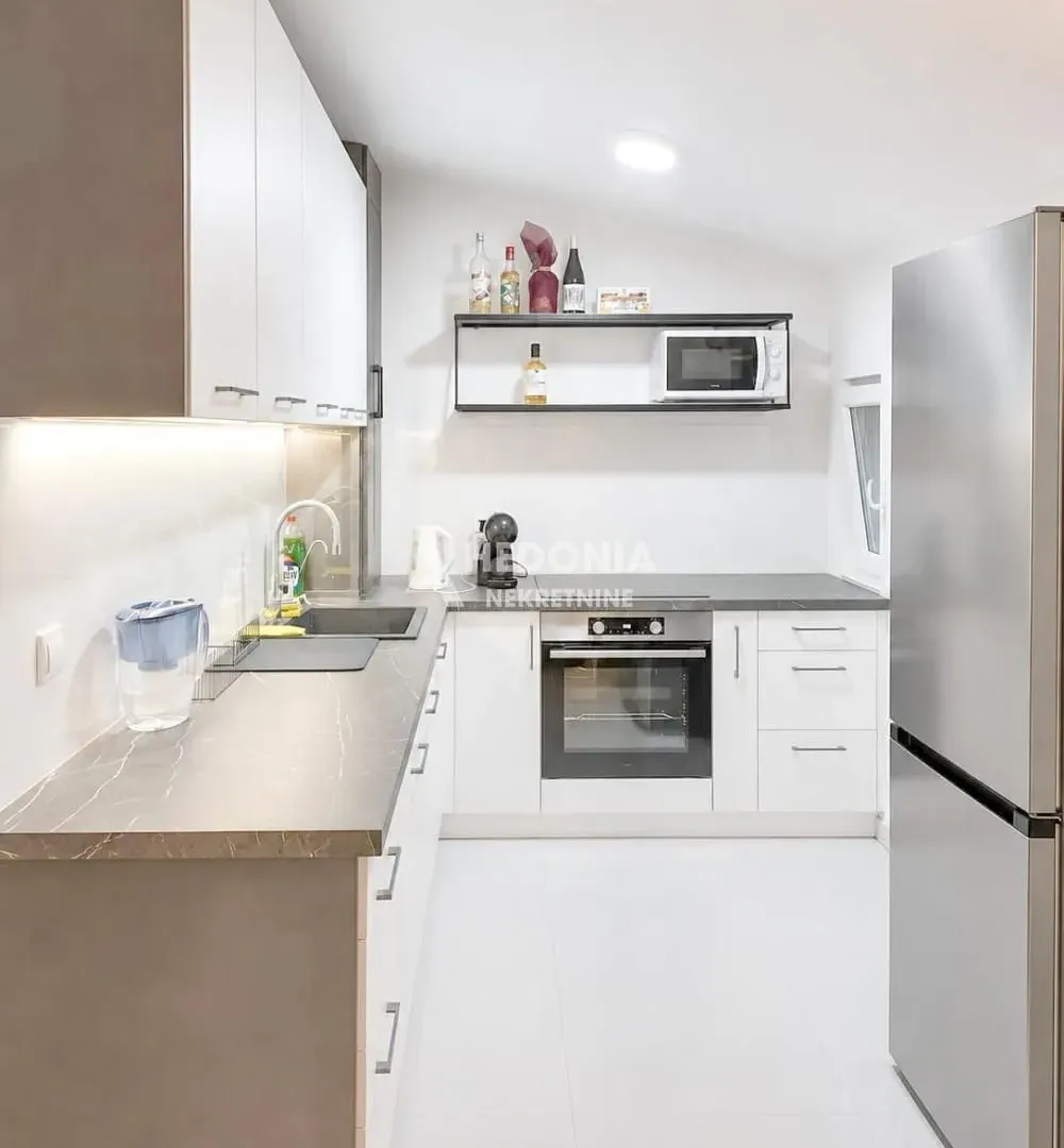 Prodaja, trosoban stan, 75m², Zvezdara Sve Podlokacije, Beograd