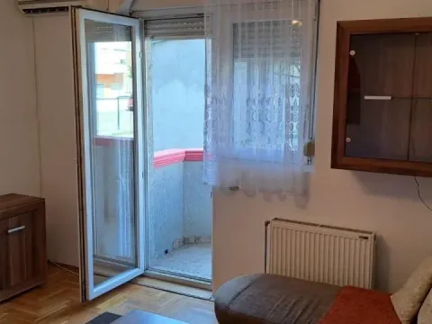 Izdavanje, trosoban stan, 60m², Nova Detelinara, Novi Sad Sve Podlokacije - image 3