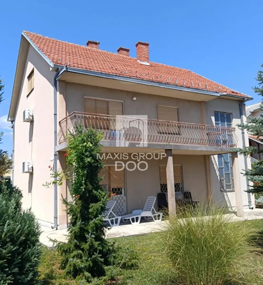 Prodaja, kuća, 297m², Kragujevac, Srbija