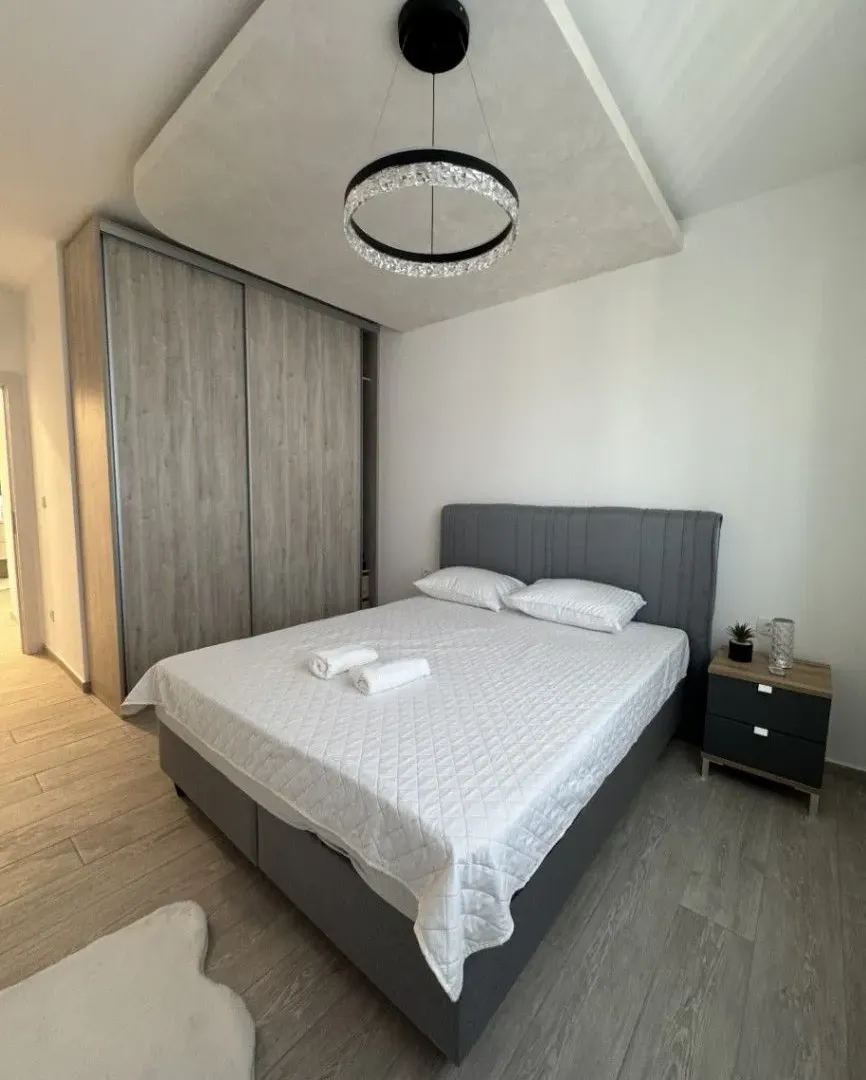 Sale, two bedroom apartment, 74m², Bečići, Budva