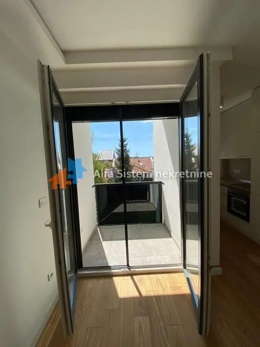 Izdavanje, trosoban stan, 52m², Lekino Brdo, Voždovac Sve Podlokacije