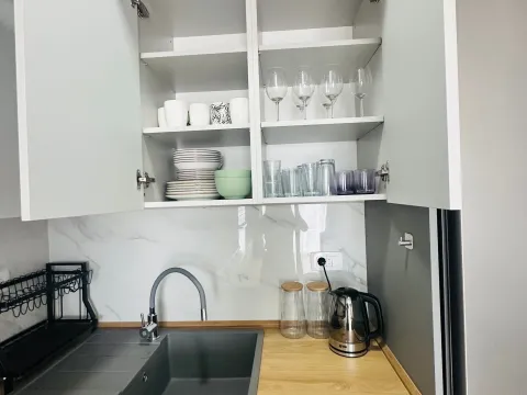 Izdavanje, dvosoban stan, 65m², Rozino, Budva - image 3