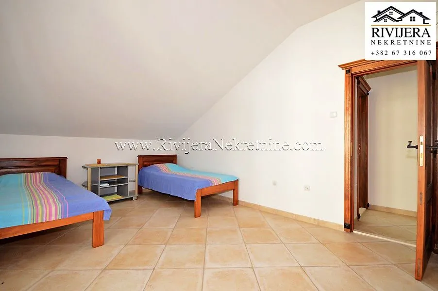 Prodaja, trosoban stan, 128m², Topla, Herceg Novi