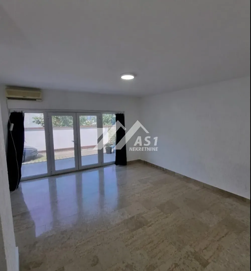 Rent, two bedroom apartment, 68m², Podbara, Novi Sad Sve Podlokacije