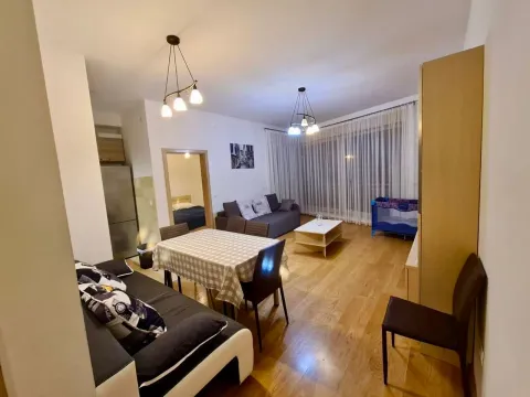 Prodaja, jednosoban stan, 52m², Bečići, Budva