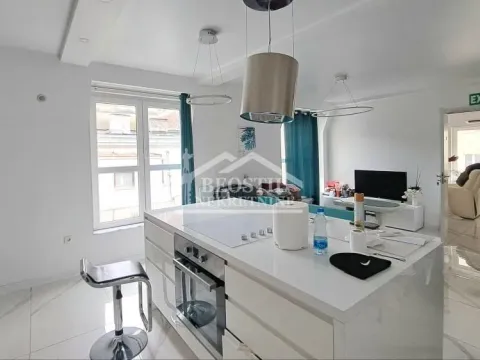 Prodaja, četvorosoban stan, 119m², Stari Grad, Beograd - image 9