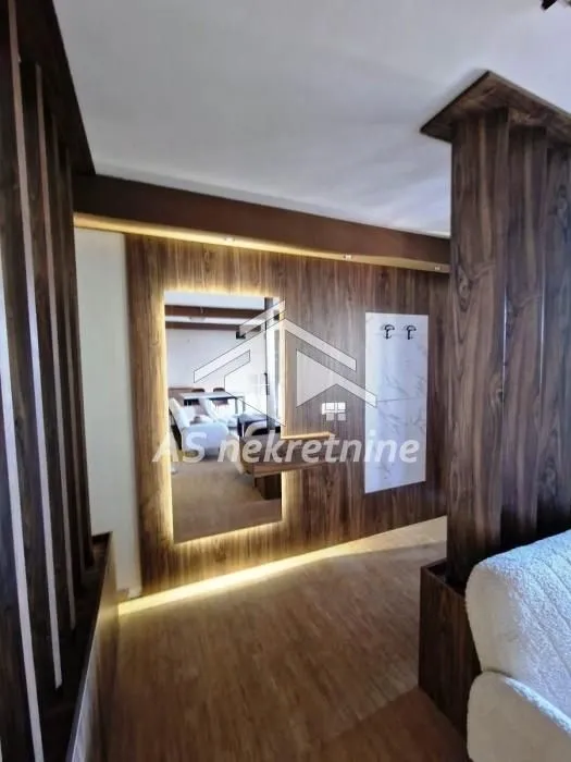 Izdavanje, kuća, 185m², Novi Beograd Sve Podlokacije, Beograd