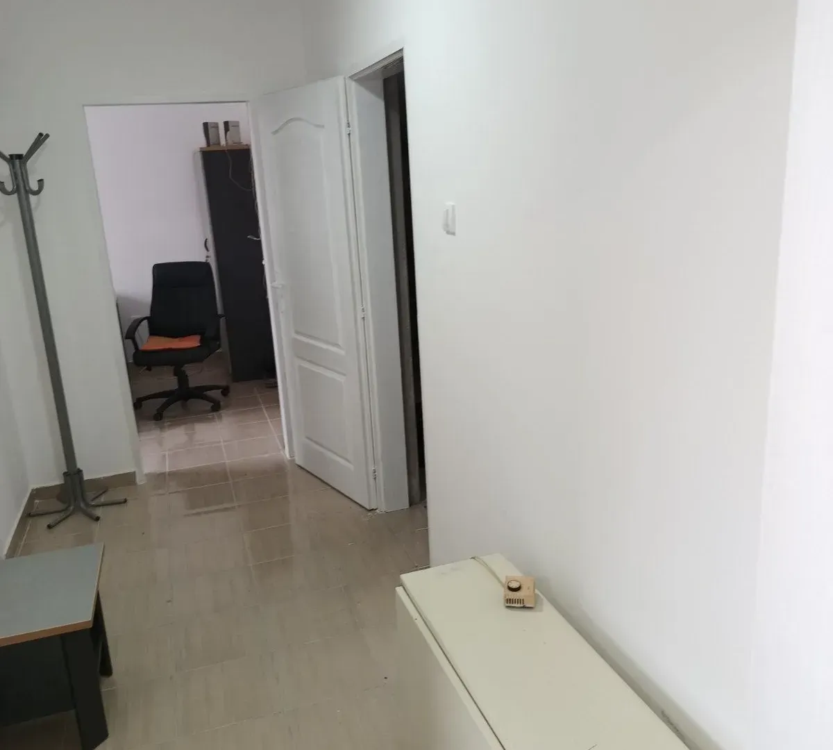 Rent, office space, 400m², Novi Banovci, Stara Pazova