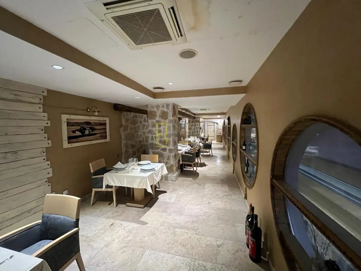 Sale, office space, 1343m², Centar, Podgorica