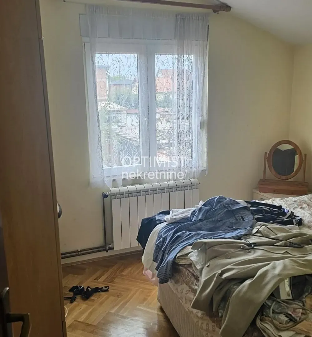 Sale, house, 176m², Batajnica, Beograd