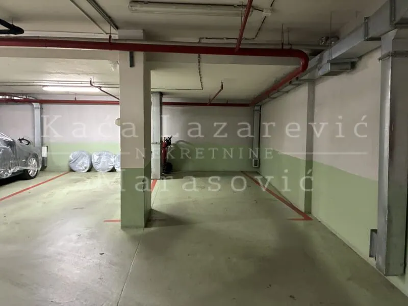 Rent, three bedroom apartment, 99m², Stari Grad, Beograd