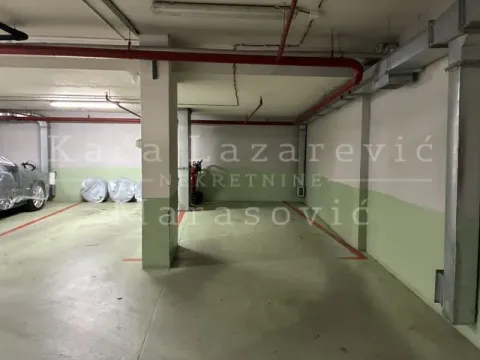 Rent, three bedroom apartment, 99m², Stari Grad, Beograd - image 17