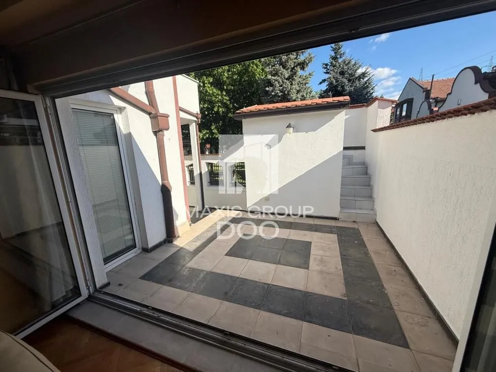 Prodaja, stan, 150m², Bežanija, Beograd