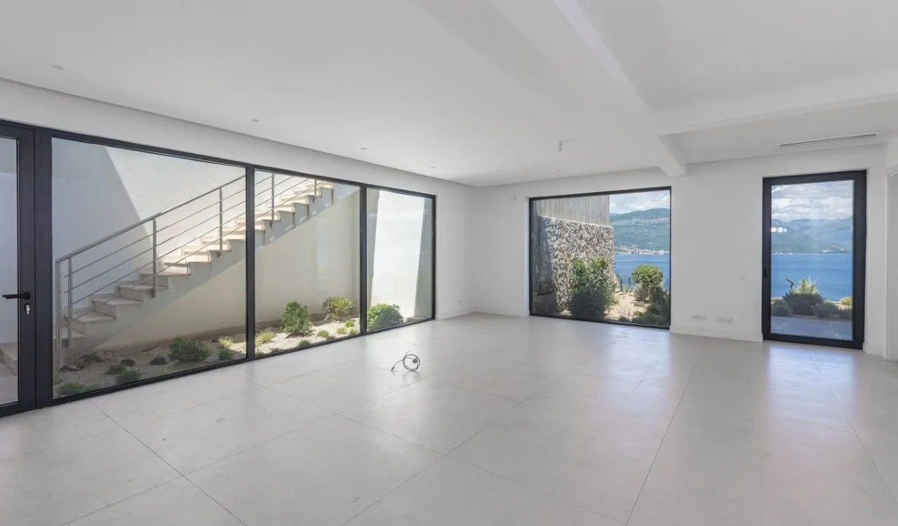 Prodaja, kuća, 328m², Krašići, Tivat