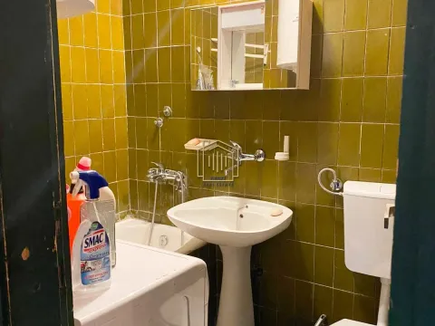 Rent, three bedroom apartment, 96m², Blok 5, Podgorica - image 6