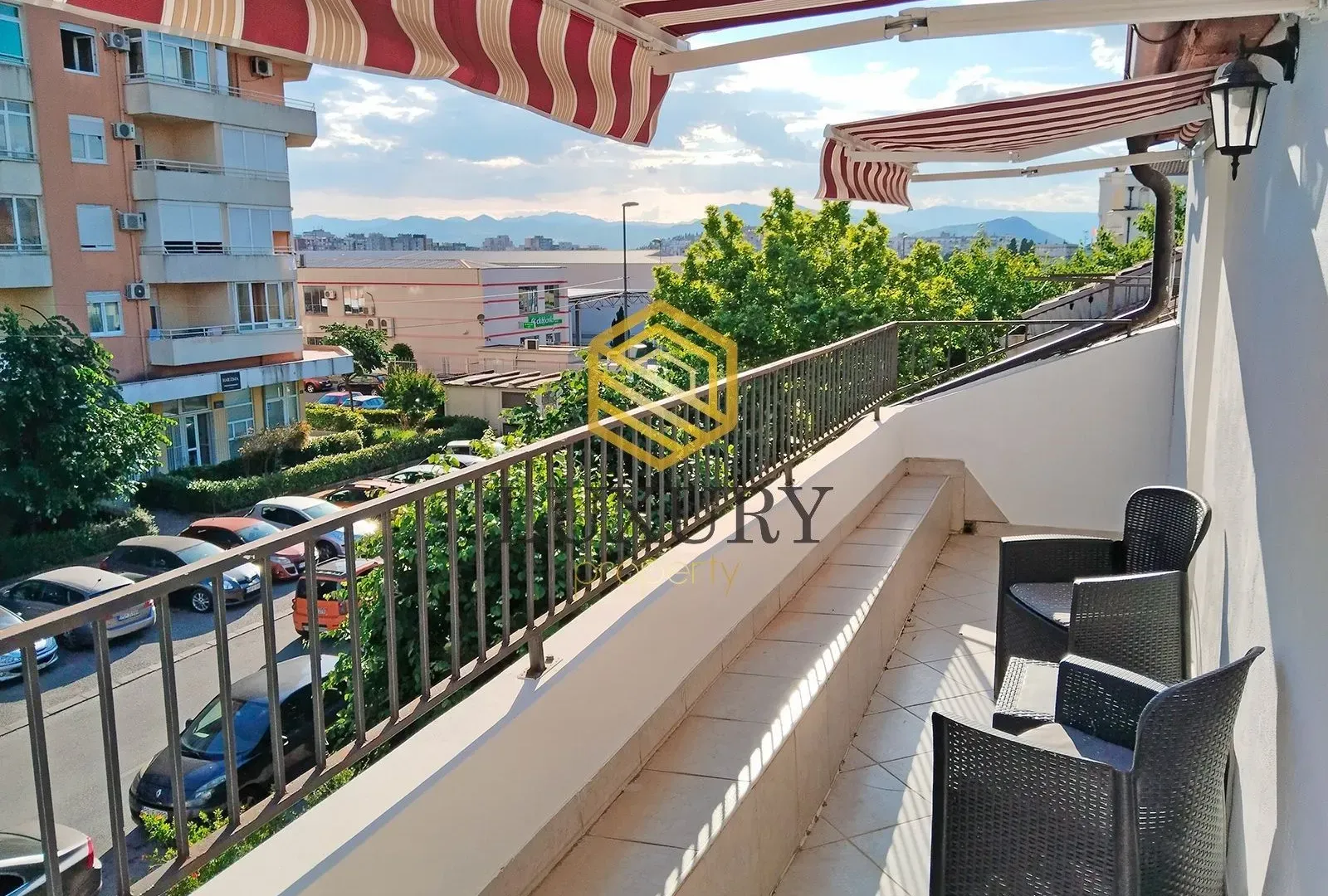 Rent, studio apartment, 40m², Stari Aerodrom, Podgorica
