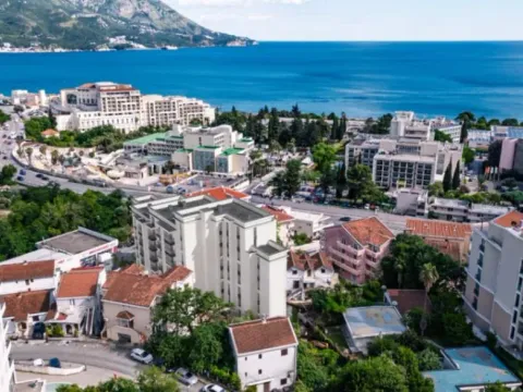 Prodaja, dvosoban stan, 86m², Bečići, Budva