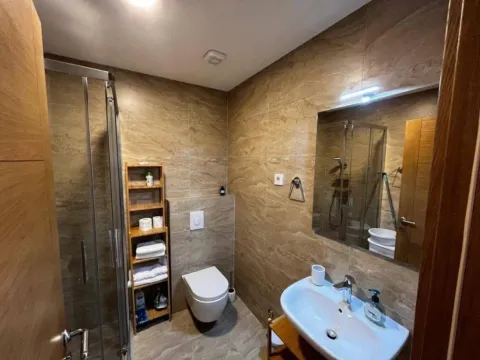 Izdavanje, jednosoban stan, 49m², Babin Do, Budva - image 7