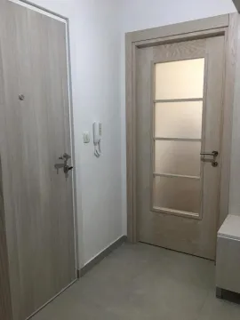 Rent, one bedroom apartment, 50m², Blok 9, Podgorica - image 8