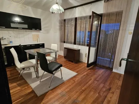 Izdavanje, dvosoban stan, 60m², Telep, Novi Sad Sve Podlokacije
