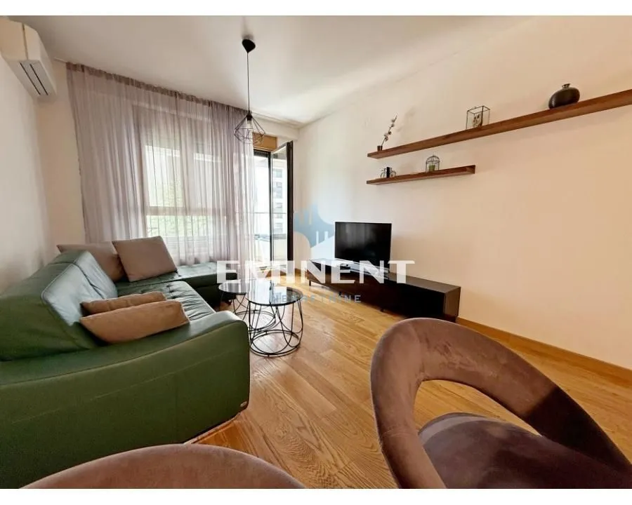 Izdavanje, dvosoban stan, 47m², Novi Beograd Blok 65, Novi Beograd Sve Podlokacije