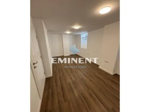 Izdavanje, dvosoban stan, 55m², Stari Grad, Beograd