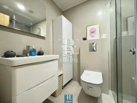 Rent, two bedroom apartment, 70m², City Kvart, Podgorica - image 9