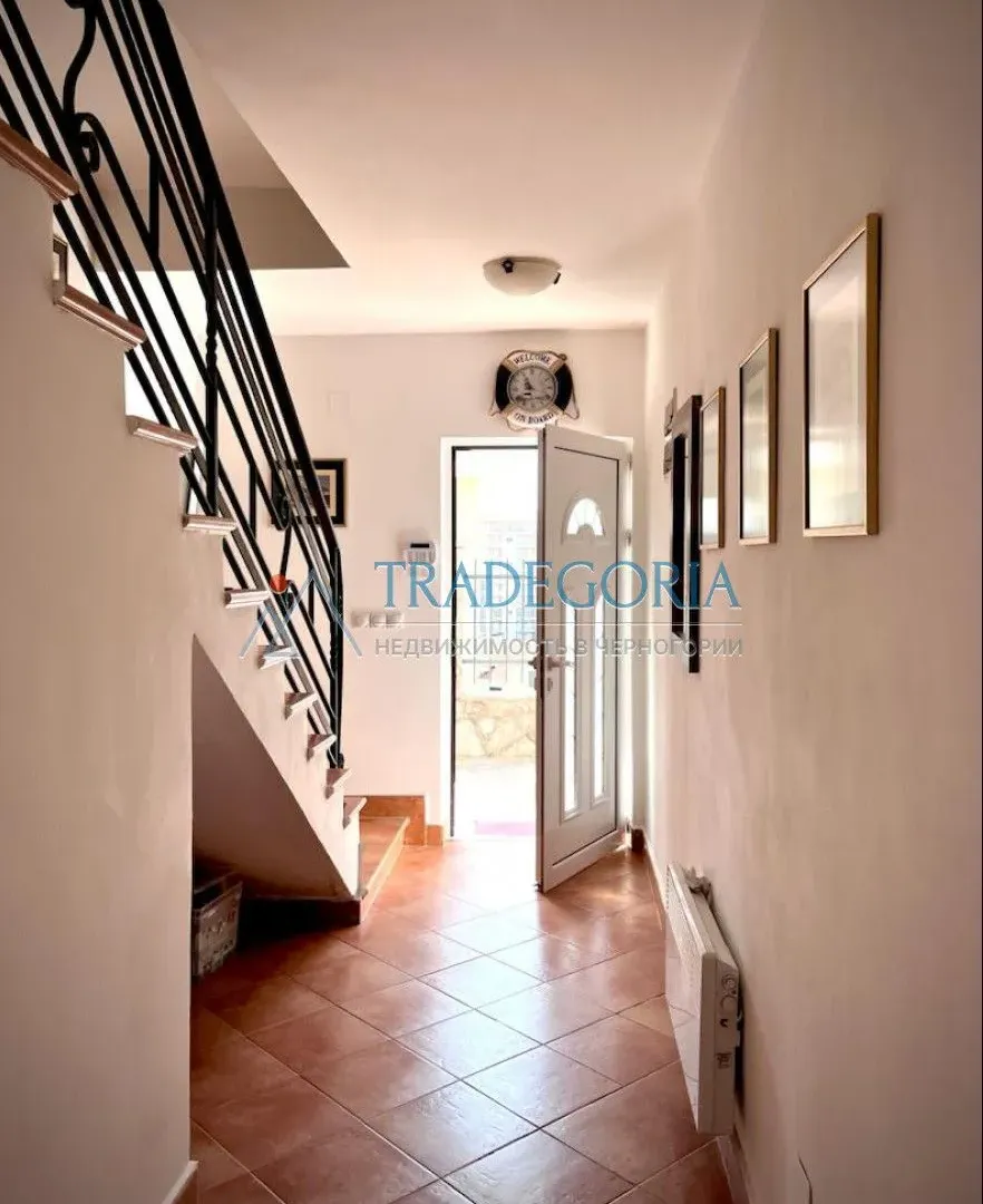Prodaja, kuća, 260m², Petrovac, Budva