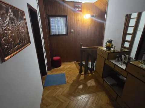 Prodaja, kuća, 164m², Kočani, Nikšić - image 3