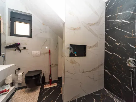 Rent, house, 125m², Gornja Gorica, Podgorica - image 7