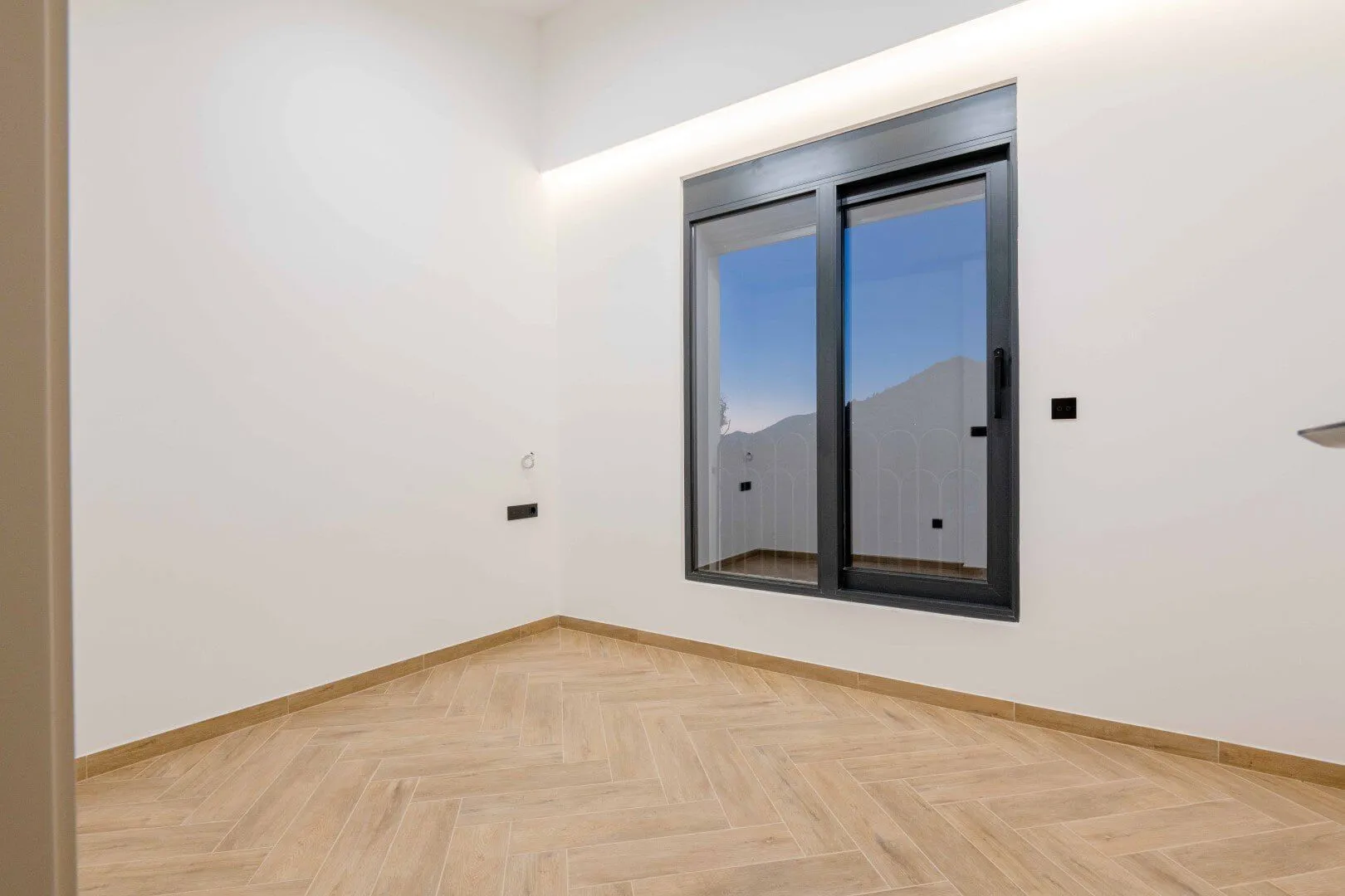Sale, house, 240m², Kamenovo, Budva