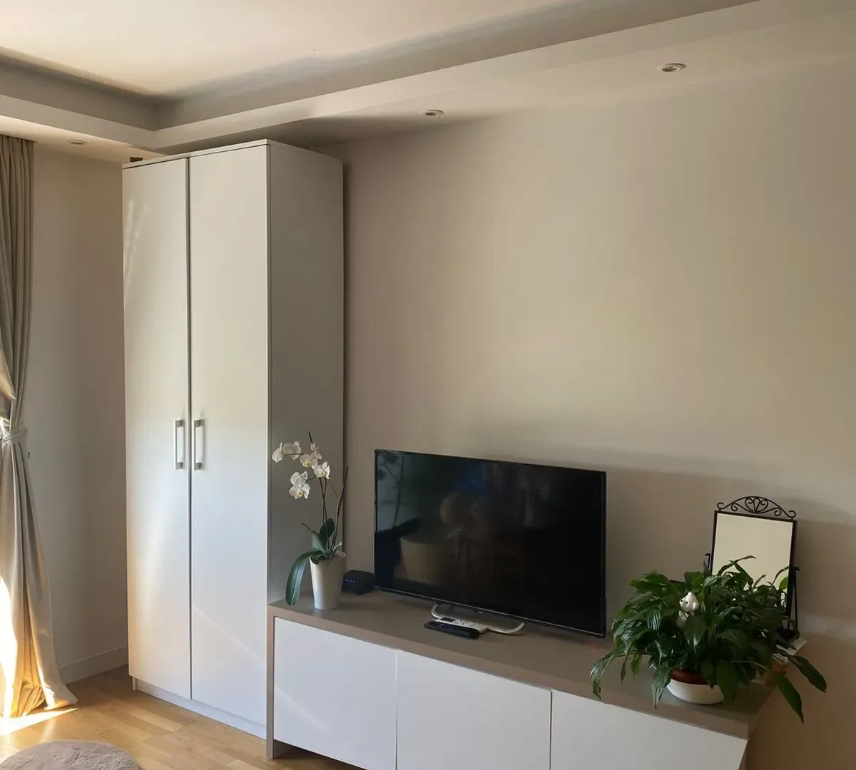 Rent, studio apartment, 35m², Tološi, Podgorica