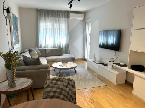 Izdavanje, jednosoban stan, 48m², New City, Podgorica - image 2